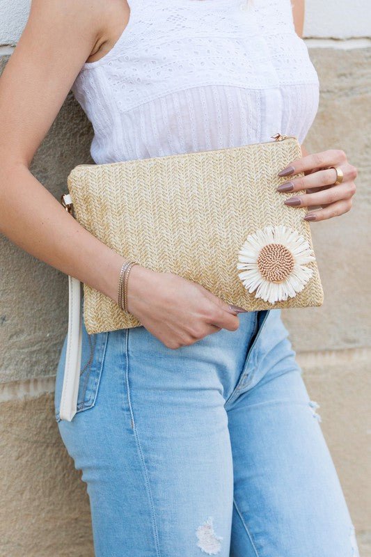 Daisy Wristlet Clutch - Global Village Kailua Boutique