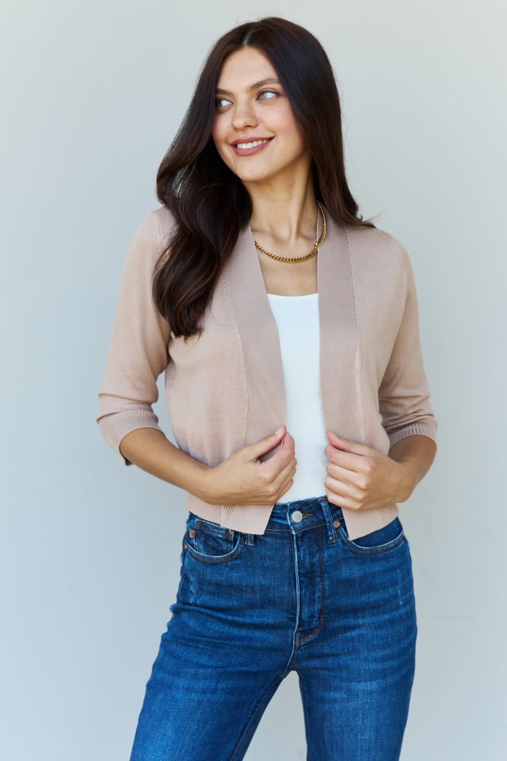 khaki cardigan outfit