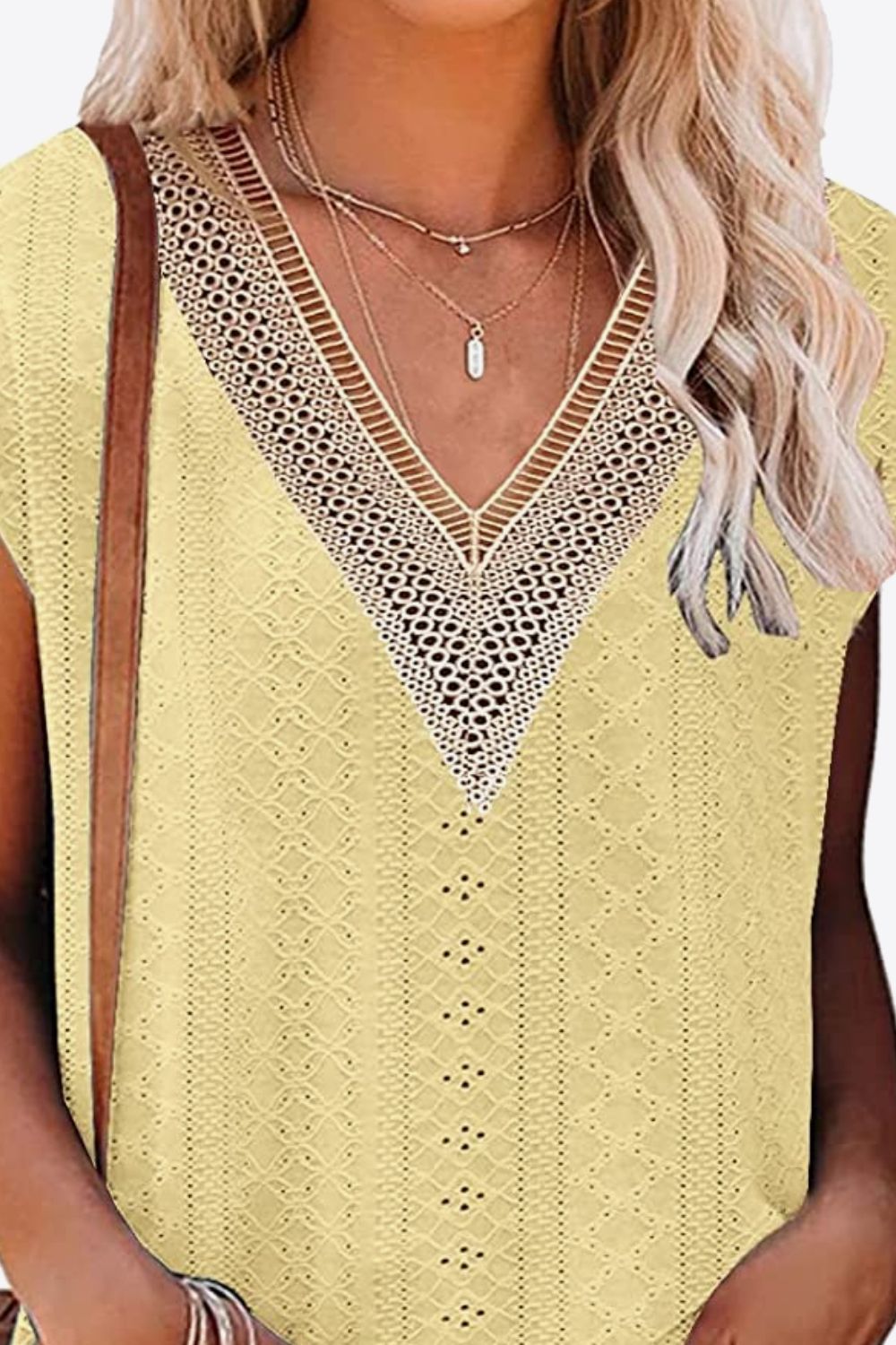Eyelet Contrast V-Neck Tee - Global Village Kailua Boutique