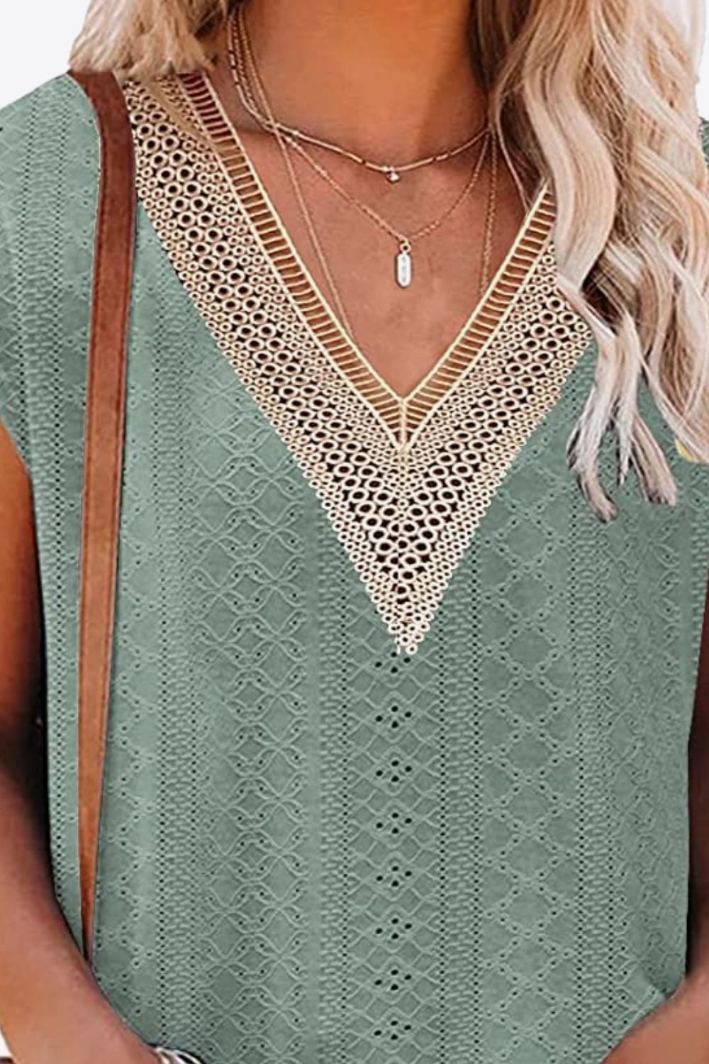 Eyelet Contrast V-Neck Tee - Global Village Kailua Boutique