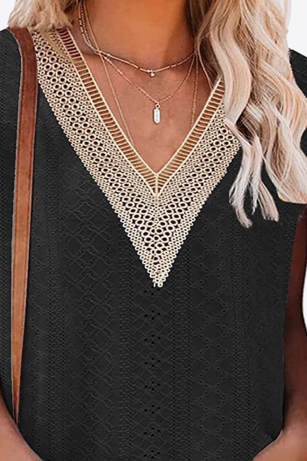 Eyelet Contrast V-Neck Tee - Global Village Kailua Boutique