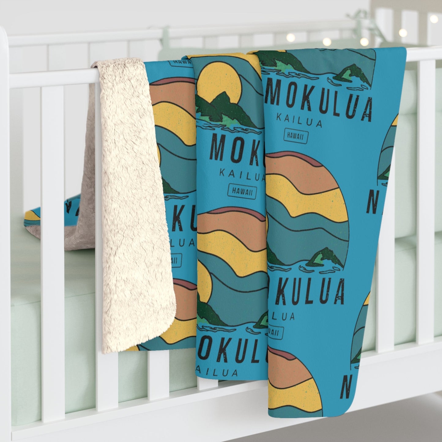 Sherpa Fleece Blanket Nā Mokulua Wavy - Global Village Kailua Boutique