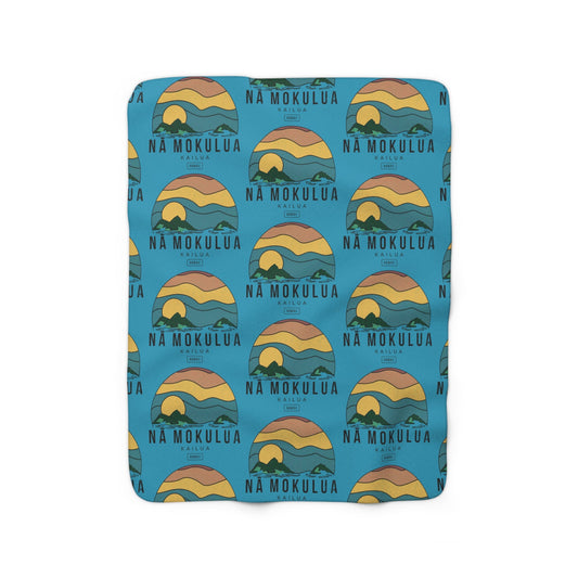 Sherpa Fleece Blanket Nā Mokulua Wavy - Global Village Kailua Boutique