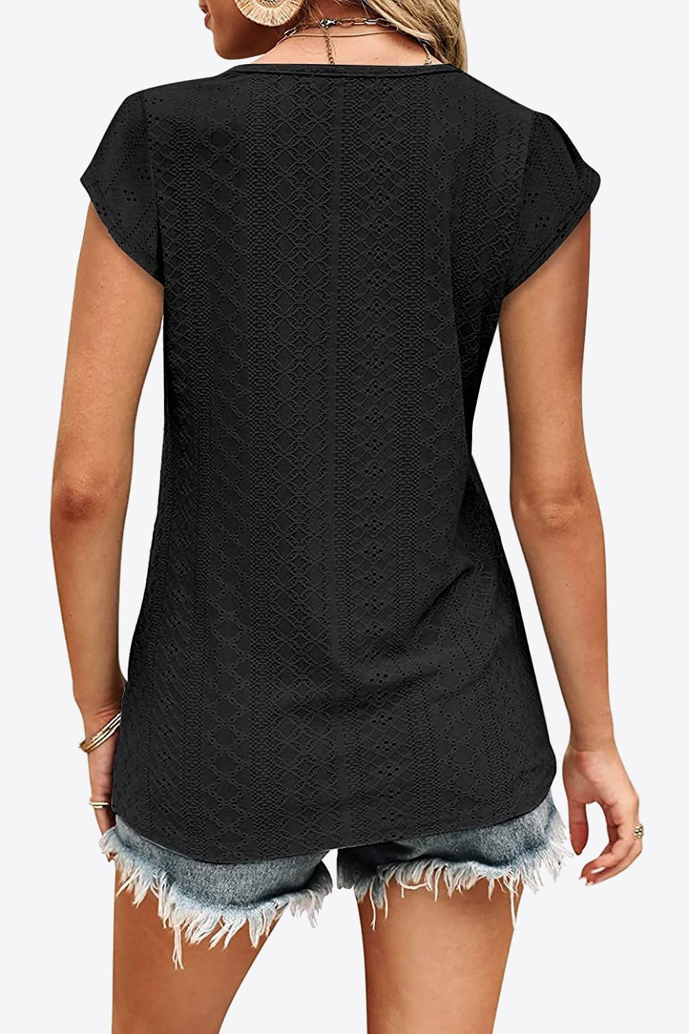 Eyelet Contrast V-Neck Tee - Global Village Kailua Boutique